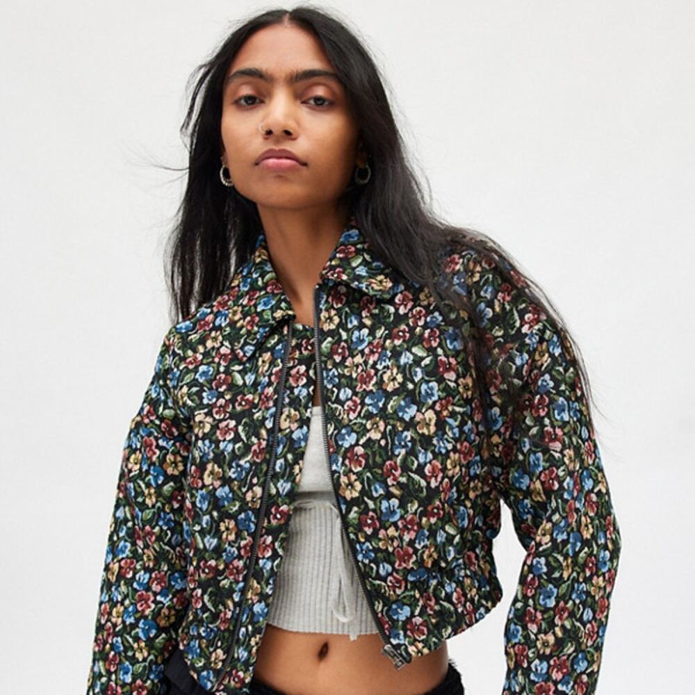 Floral boxy bomber cropped jacket Kimchi Blue Evelyn, boho chic grandmacore